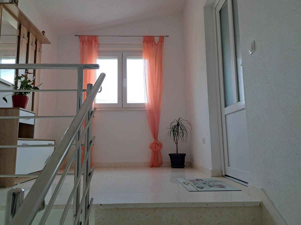 Holiday Apartman Kaštela Exterior foto